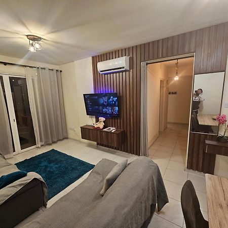 Stefaris "Koutsou Court 105" Apartman Lárnaka Kültér fotó