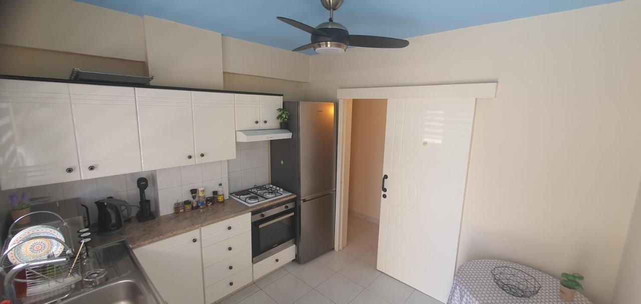 Stefaris "Koutsou Court 105" Apartman Lárnaka Kültér fotó