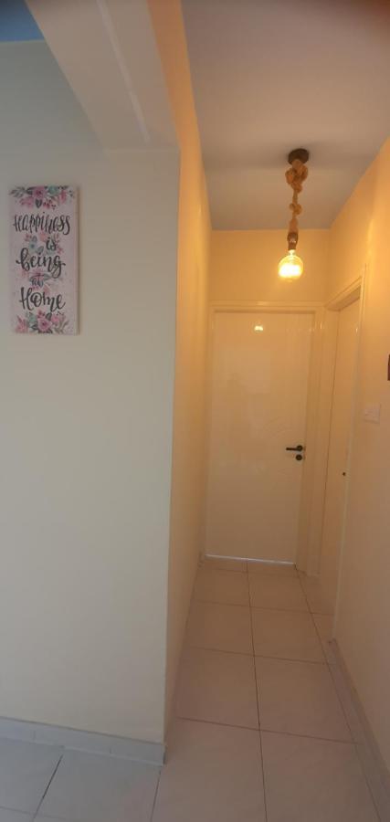 Stefaris "Koutsou Court 105" Apartman Lárnaka Kültér fotó