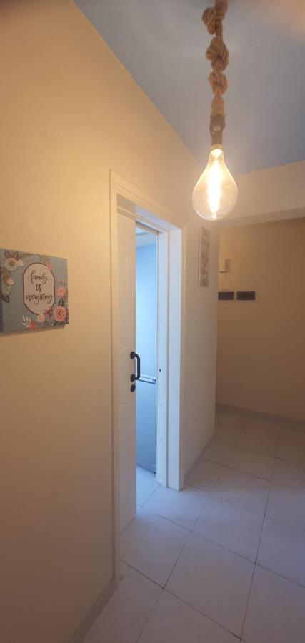 Stefaris "Koutsou Court 105" Apartman Lárnaka Kültér fotó