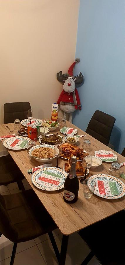 Stefaris "Koutsou Court 105" Apartman Lárnaka Kültér fotó