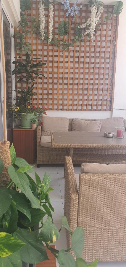 Stefaris "Koutsou Court 105" Apartman Lárnaka Kültér fotó